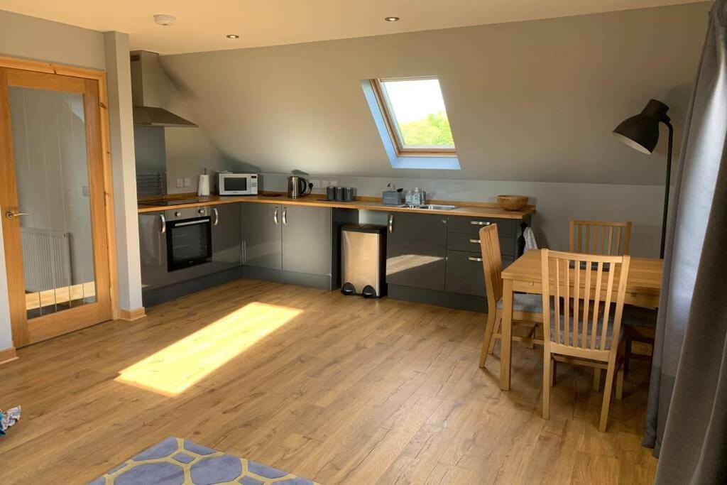 The Nest - Near Inverness & Loch Ness Apartamento Exterior foto